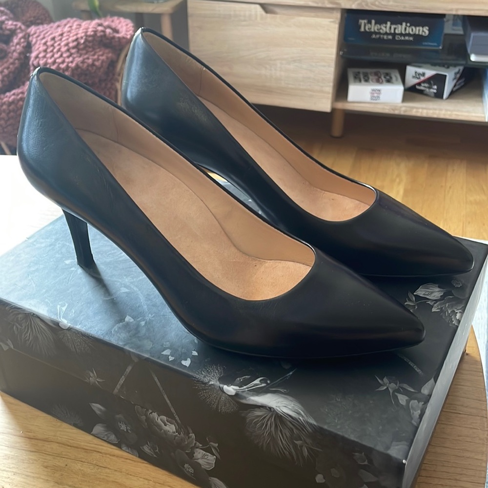 NEW Inez heels 8.5 black leather